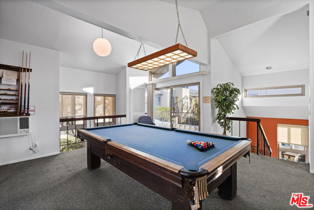 5245 Coldwater Canyon Avenue, Sherman Oaks CA: https://media.crmls.org/mediaz/1d28a07f-49f8-431c-8ddc-66bc96119ef5.jpg