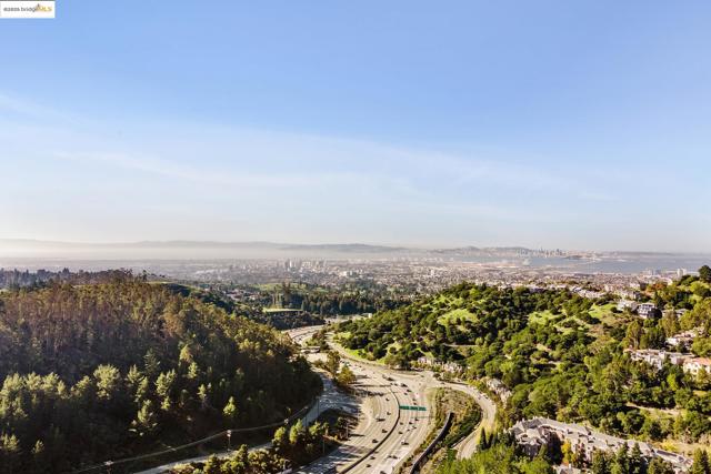 0 Tunnel Rd, Oakland CA: https://media.crmls.org/mediaz/1d28c7a6-47d4-4477-956a-43278df5df80.jpg