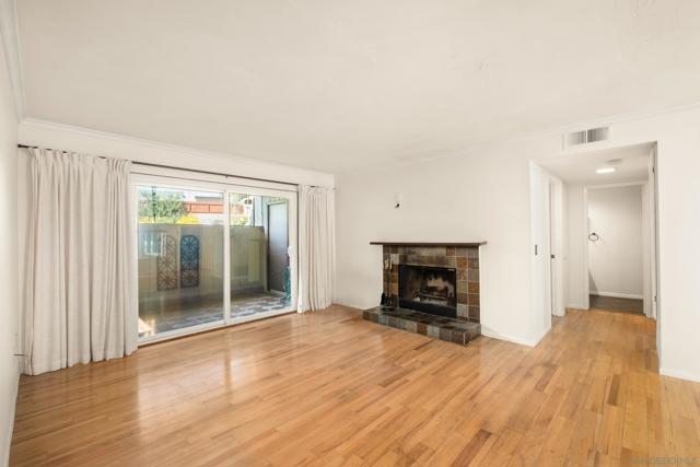 6544 College Grove Dr, San Diego CA: https://media.crmls.org/mediaz/1d29e2cb-504f-4e8b-9956-5a29013d4e86.jpg