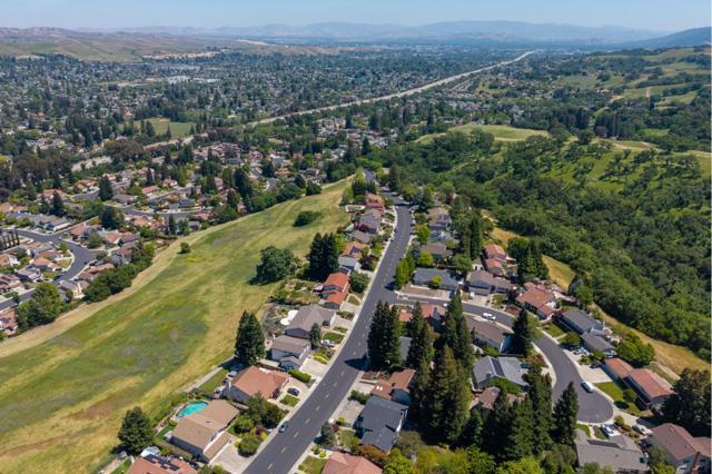 2821 Morgan Drive, San Ramon CA: https://media.crmls.org/mediaz/1d2a1dd7-9ae5-4fb2-b35e-dddb24910acd.jpg