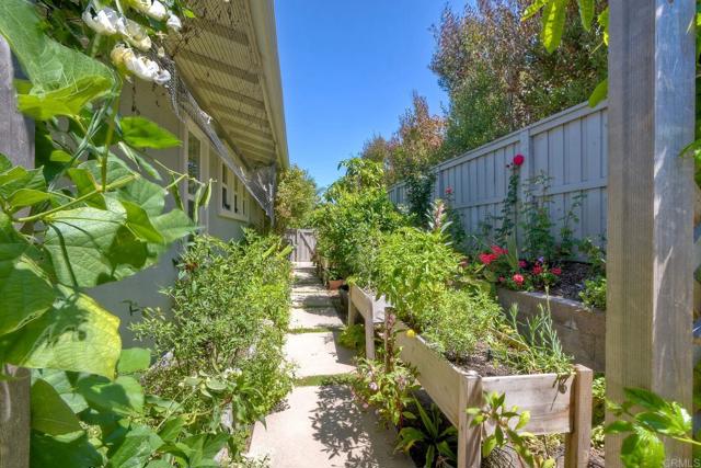 Detail Gallery Image 29 of 29 For 888 Channel Island Dr, Encinitas,  CA 92024 - 5 Beds | 4/1 Baths