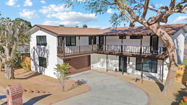 5777 Desert View Drive, La Jolla CA: https://media.crmls.org/mediaz/1d2af3ab-8fbe-47a4-aeaf-41dc6cd883ad.jpg