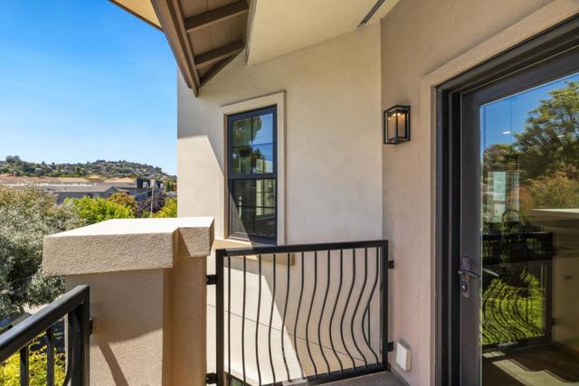 777 Walnut Street, San Carlos CA: https://media.crmls.org/mediaz/1d2b0459-b669-456c-afb0-66d5d1ea4910.jpg