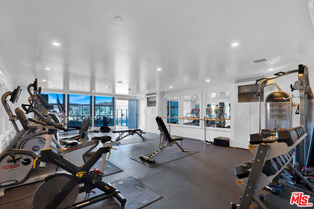 1645 Vine Street, Los Angeles CA: https://media.crmls.org/mediaz/1d2b177e-7663-4c77-b7eb-c25b9469df58.jpg