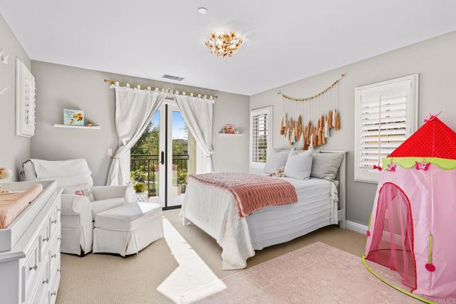 16941 Simple Melody Lane, San Diego CA: https://media.crmls.org/mediaz/1d2b3f1b-ee1b-425c-bde7-3f342a76369b.jpg