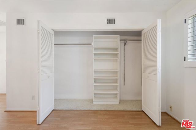 4210 Alcove Avenue, Studio City CA: https://media.crmls.org/mediaz/1d2b7f5b-9fa2-4c28-b0eb-68f712e9b5de.jpg