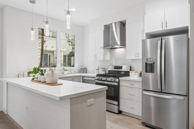 139 Flynn Avenue, Mountain View CA: https://media.crmls.org/mediaz/1d2c5e52-f3ae-48bb-822a-df11ce61497f.jpg