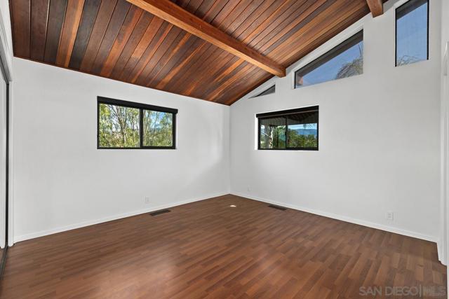 30830 Ranch Creek Rd, Valley Center CA: https://media.crmls.org/mediaz/1d2d4a3e-8dfe-40e5-830b-e161ab120630.jpg