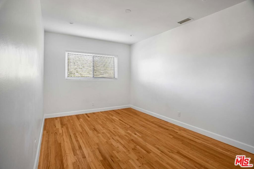 MLS #25610937 image #8