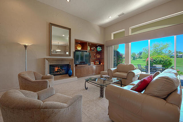 379 Tomahawk Drive, Palm Desert CA: https://media.crmls.org/mediaz/1d2ecd30-e813-49f8-8329-c84af823da60.jpg