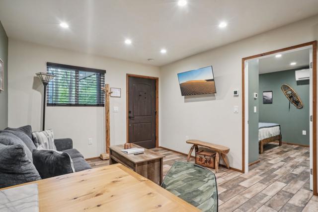 25750 Alderwood, Idyllwild CA: https://media.crmls.org/mediaz/1d2f1cd0-1753-4834-91b6-687a1cb413e7.jpg