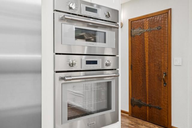 23110 Old Santa Cruz Highway, Los Gatos CA: https://media.crmls.org/mediaz/1d2f8fbf-fa23-4a2f-9dd4-ec668a51584b.jpg