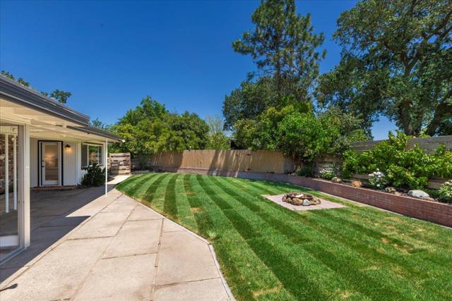 190 W San Martin Avenue, San Martin CA: https://media.crmls.org/mediaz/1d2fd3bc-9323-4a66-8772-f4ea1e376e9f.jpg