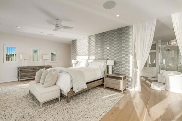 282 Neptune Avenue, Encinitas CA: https://media.crmls.org/mediaz/1d2fed77-c274-43fa-aca0-877f7521c224.jpg