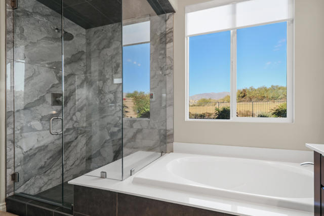 Image 16 of 37 For 84994 Bedero Court