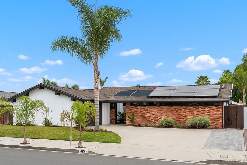 4512 Pavlov Ave