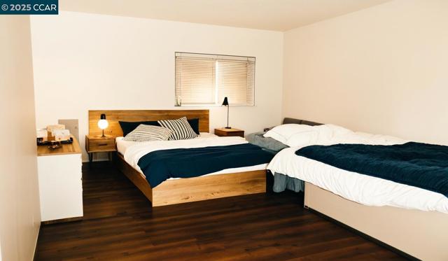 810 Oak Grove Rd, Concord CA: https://media.crmls.org/mediaz/1d30f32e-7e11-48b2-bf6c-8ed6be316247.jpg