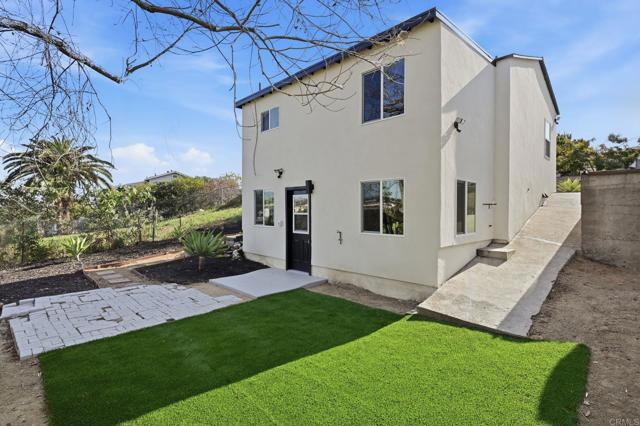 Detail Gallery Image 24 of 26 For 4880 Lantana Dr, San Diego,  CA 92105 - 2 Beds | 2 Baths