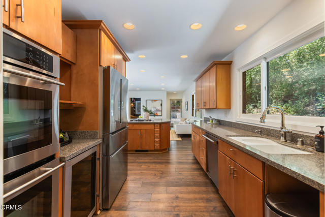 595 Linda Vista Avenue, Pasadena CA: https://media.crmls.org/mediaz/1d31174d-d4e1-4daf-b504-33e2a8cf0e87.jpg