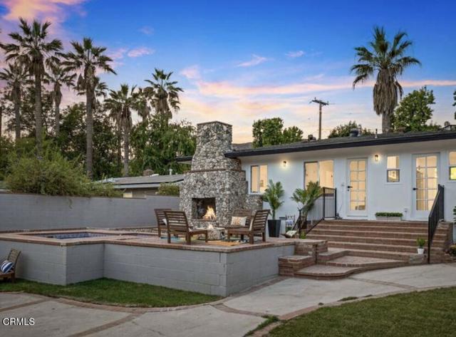 Detail Gallery Image 16 of 20 For 1086 Hollygrove Ln, Altadena,  CA 91001 - 4 Beds | 2 Baths