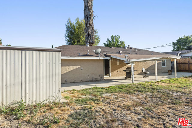 4119 Florence Street, Simi Valley CA: https://media.crmls.org/mediaz/1d319e4c-a45f-4954-87ef-f8dfa0106517.jpg