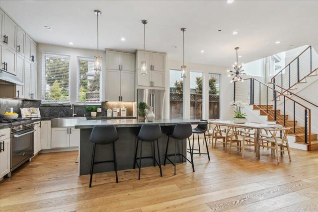 910 Cedar Street, Berkeley CA: https://media.crmls.org/mediaz/1d31c29a-a41e-42d6-934c-f89adfa6e269.jpg