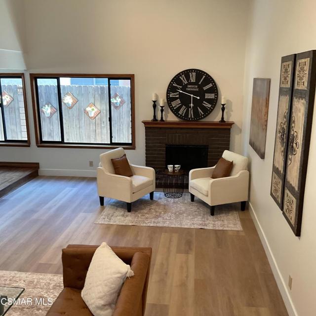 2455 Castlemont Court, Simi Valley CA: https://media.crmls.org/mediaz/1d31e9e0-83f2-4b2a-8216-dbde06ab47e9.jpg