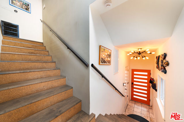 8328 Kirkwood Drive, Los Angeles CA: https://media.crmls.org/mediaz/1d329878-3b6a-4f4b-977f-2163aa6d9973.jpg