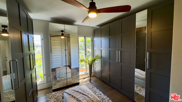 2276 La Granada Drive, Los Angeles CA: https://media.crmls.org/mediaz/1d331568-9828-4cde-9abb-b8385d3dbbc3.jpg