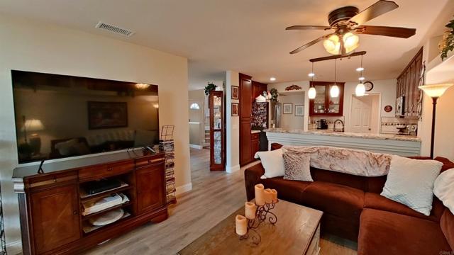 Detail Gallery Image 13 of 34 For 1873 Key Largo Rd, Vista,  CA 92081 - 3 Beds | 2/1 Baths