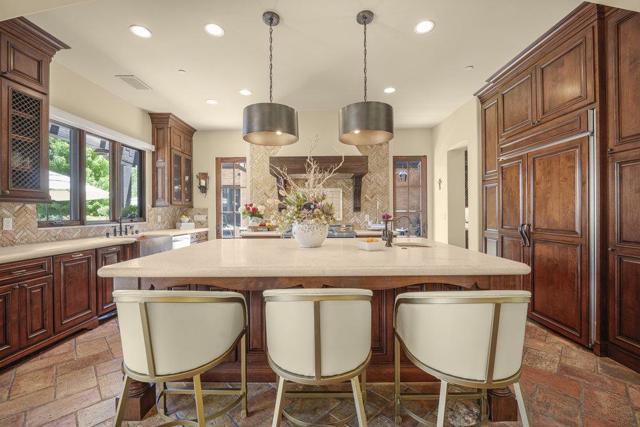 12240 Heritage Way, Gilroy CA: https://media.crmls.org/mediaz/1d349c55-84d7-4fa2-875b-2c1cc7b94d13.jpg