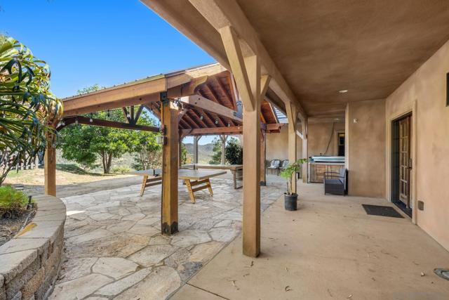 23315 Old Wagon Road, Escondido, California 92027, 5 Bedrooms Bedrooms, ,3 BathroomsBathrooms,Single Family Residence,For Sale,Old Wagon Road,240011868SD