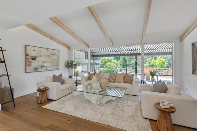 17095 Summit Way, Los Gatos CA: https://media.crmls.org/mediaz/1d360cf0-4df4-4105-9d9d-52bc85118e86.jpg