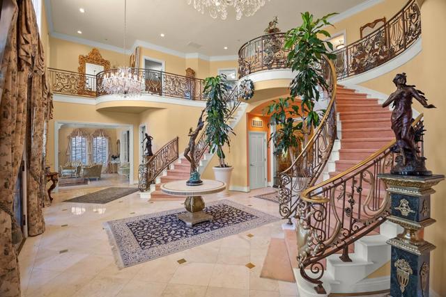 16840 Cypress Way, Los Gatos CA: https://media.crmls.org/mediaz/1d362661-dbcd-41ff-8e28-a091079fc760.jpg