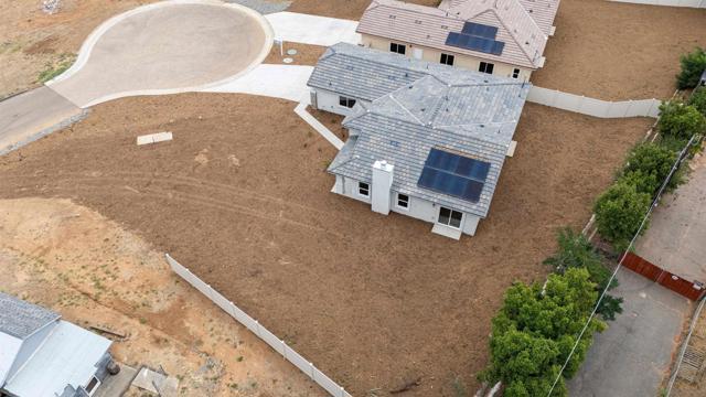 11977 Raceway, Lakeside CA: https://media.crmls.org/mediaz/1d362749-33ec-43a1-a76c-ff463b66a874.jpg