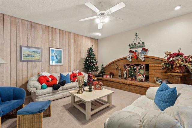 Detail Gallery Image 34 of 36 For 2130 Sunset Dr #99,  Vista,  CA 92081 - 2 Beds | 2 Baths