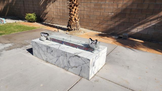 3664 Vista Verde, Palm Springs CA: https://media.crmls.org/mediaz/1d36dafe-f1bf-402f-9387-1c04fefdc659.jpg