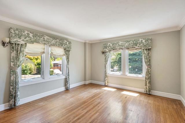 1690 Castilleja Avenue, Palo Alto CA: https://media.crmls.org/mediaz/1d37e1f9-8b9c-4e12-b76f-badfed92deef.jpg