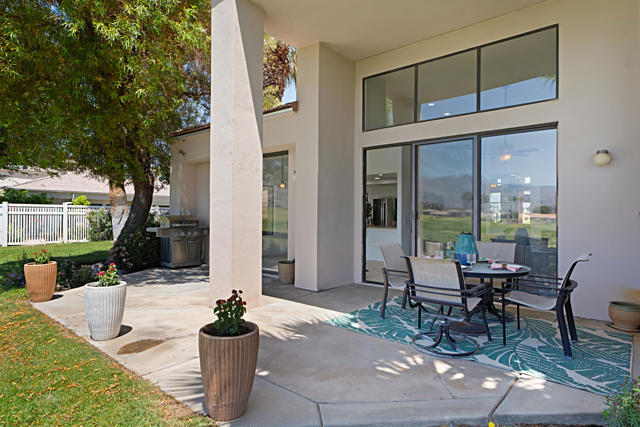 80471 Oak Tree, La Quinta CA: https://media.crmls.org/mediaz/1d3871c2-46af-46bd-bdae-cf13b6e8a15e.jpg