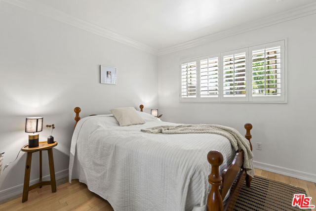 4701 Dunman Avenue, Woodland Hills CA: https://media.crmls.org/mediaz/1d389983-503e-43aa-9505-a6d489697033.jpg