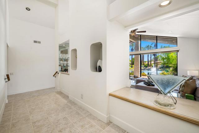 162 Lost River Drive, Palm Desert CA: https://media.crmls.org/mediaz/1d38ed2d-5b75-4cbd-b035-71b3ace8975b.jpg