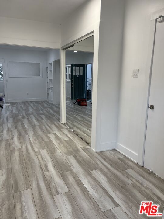 1307 Innes Place, Venice CA: https://media.crmls.org/mediaz/1d392fd8-4819-4d2d-a835-2fbbb0259d49.jpg