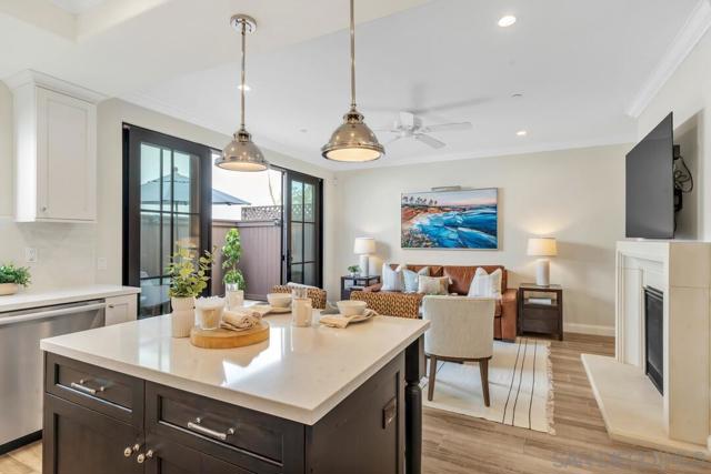 726 Silver Street, La Jolla CA: https://media.crmls.org/mediaz/1d3a4411-7f0c-4781-805d-3ec20b1f1a8f.jpg