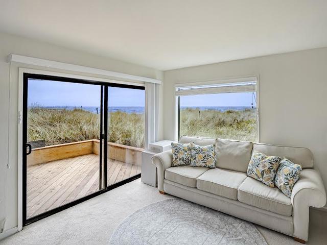 101 Shell Drive, La Selva Beach CA: https://media.crmls.org/mediaz/1d3a4a5d-cd59-4510-84a7-3edf5471498e.jpg