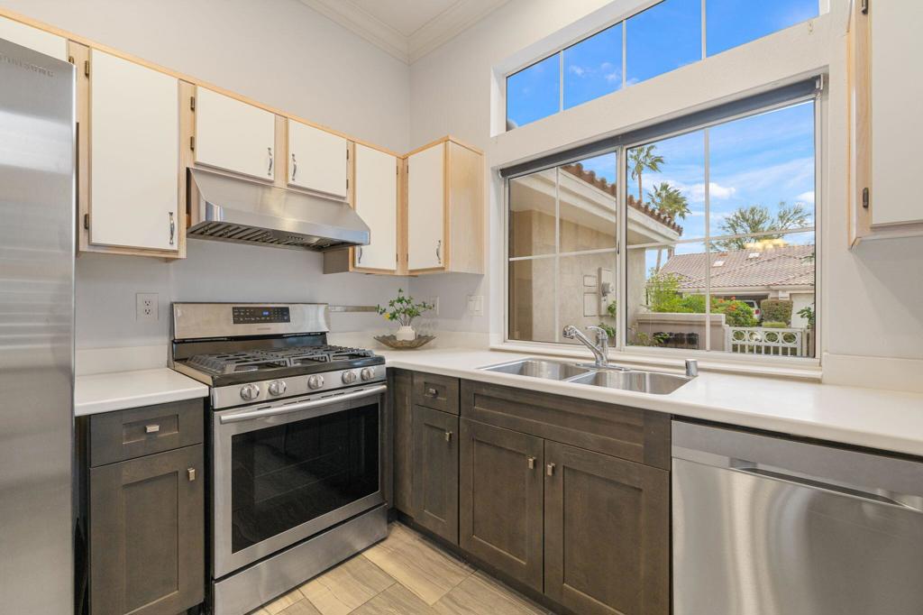 MLS #219138922DA image #17