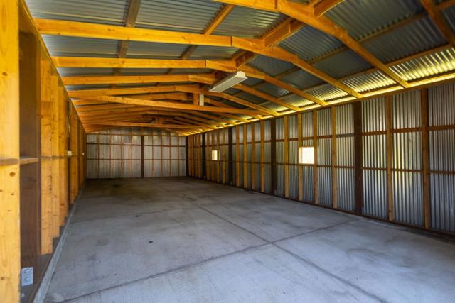 840 Frenchmans Creek Road, Half Moon Bay CA: https://media.crmls.org/mediaz/1d3a9c0e-e5bf-407a-816d-f520ad706878.jpg