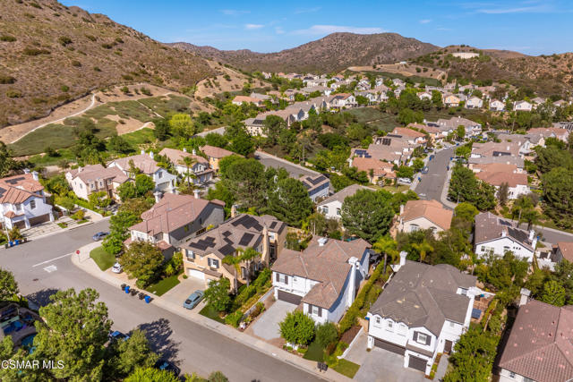 976 Blackbourne, Oak Park CA: https://media.crmls.org/mediaz/1d3c5b84-fb39-4a13-81da-dafcaf5c6d95.jpg