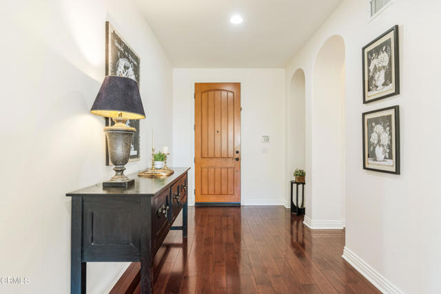 Detail Gallery Image 7 of 46 For 5245 via Quinto, Newbury Park,  CA 91320 - 5 Beds | 3 Baths