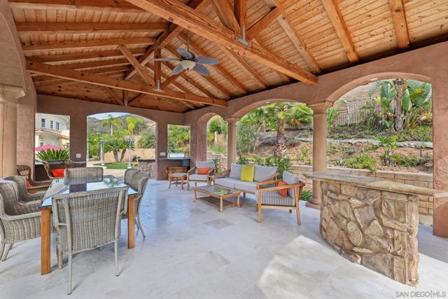 15035 Orchard View Dr, Poway CA: https://media.crmls.org/mediaz/1d3d255a-62bc-4b74-8b74-6624a7cccd2f.jpg