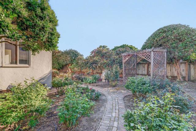 65 Monte Vista Avenue, Watsonville CA: https://media.crmls.org/mediaz/1d3d281f-f156-4cc8-af31-f758fa808f02.jpg